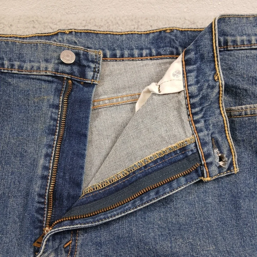 Levi's 514 Straight Fit Jeans Mens 42x32 Medium Wash Blue Denim Classic‎